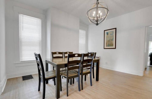 Olde Towne East Hotel | 131 m² Aparthotel ∙ 4 bedrooms ∙ 12 guests