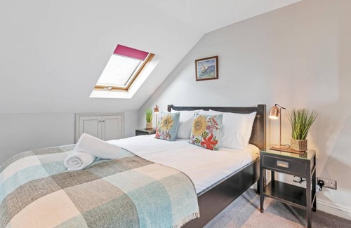 Brighton House | 136 m² House ∙ 3 bedrooms ∙ 6 guests