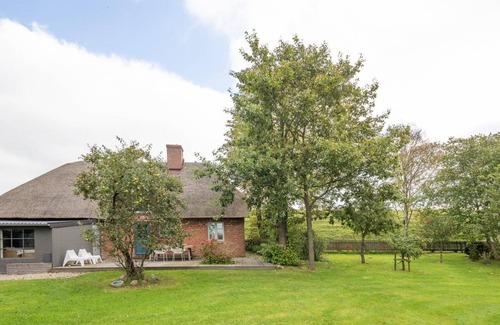 Oldenswort House | 140 m² House ∙ 2 bedrooms ∙ 4 guests