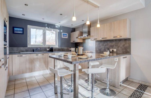 Le Teich House | 140 m² House ∙ 4 bedrooms ∙ 10 guests