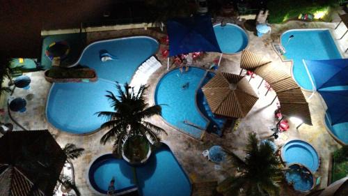 J Jeriquara Apartment | 1403 AP 2 Quartos , banheira de hidro privativa, bebidas liberadas nas piscinas , internet no ap, proximo ao shopping singapura