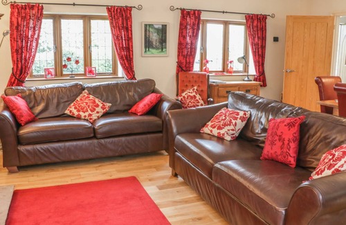 Bishops Castle Cottage | 145 m² Cottage ∙ 4 bedrooms ∙ 7 guests