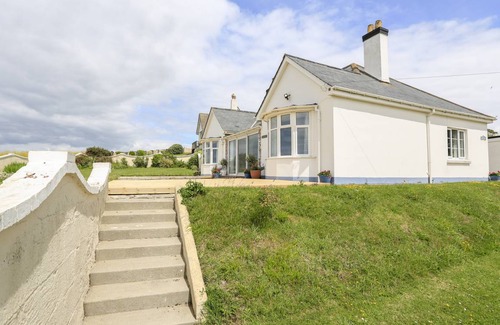 Hope-Cove Cottage | 145 m² Cottage ∙ 4 bedrooms ∙ 7 guests