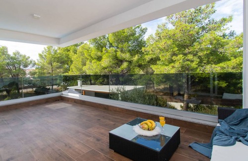 Srima Other | 150 m² Accommodation ∙ 4 bedrooms ∙ 8 guests