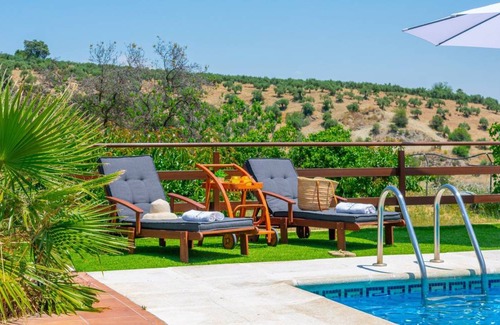 Alozaina House | 150 m² House ∙ 4 bedrooms ∙ 8 guests