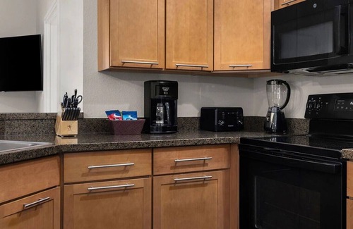Sevierville Resort | 1567 sq ft 3-bedroom 2-bath resort with WiFi and heated indoor water park