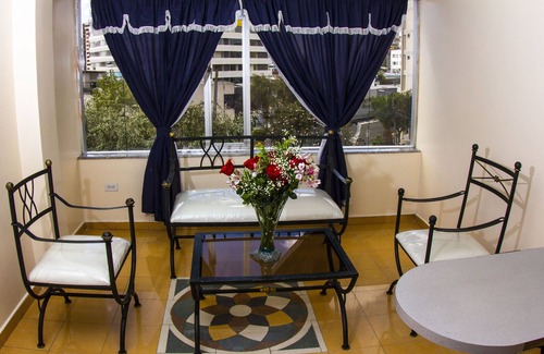 La Carolina Apartment | 16 fully furnished comfortable rooms in the best area north of Quito.