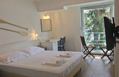 Zivogosce Cabin | 16 m² Private room ∙ 3 guests