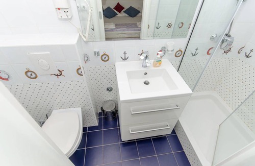 Zivogosce Cabin | 16 m² Private room ∙ 3 guests