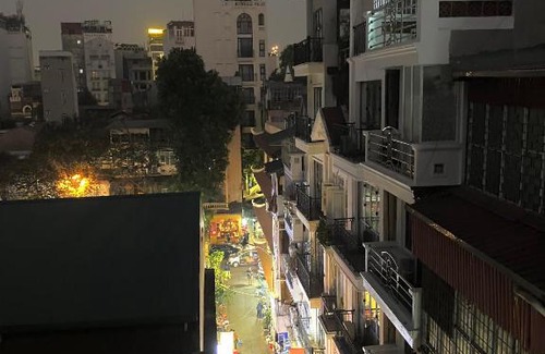 Hang Trong House | 16 Ngo Huyen Homestay and Travel - The Old Quarter