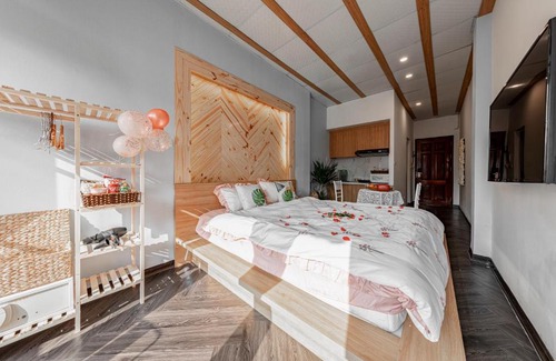 Hang Trong House | 16 Ngo Huyen Homestay and Travel - The Old Quarter