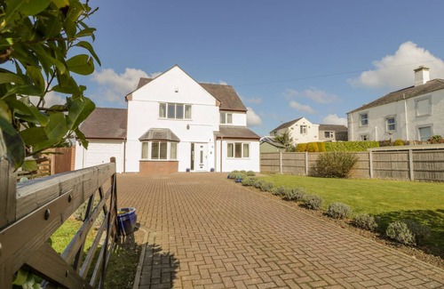 Pentraeth Cottage | 160 m² Cottage ∙ 5 bedrooms ∙ 11 guests