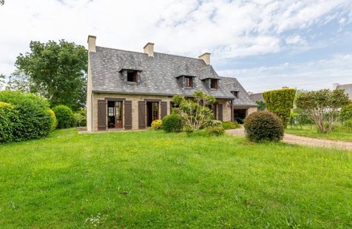 Plonevez-Porzay House | 160 m² House ∙ 4 bedrooms ∙ 4 guests