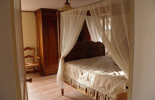 Foussais-Payre House | 160 m² House ∙ 6 bedrooms ∙ 12 guests