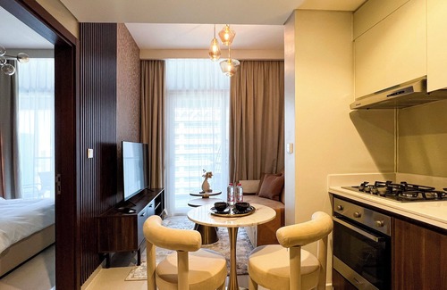 Downtown Dubai Apartment | 1612 Damac Reva Residences