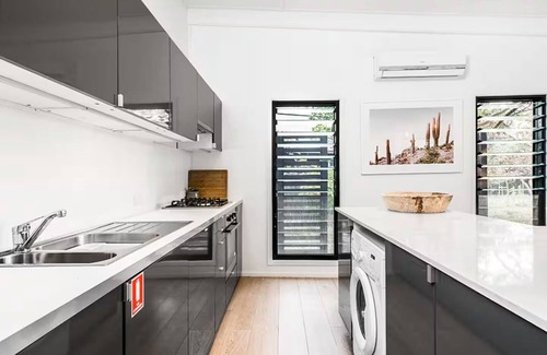 Suffolk Park House | #17 Tallow Sands - Songbird Beach House