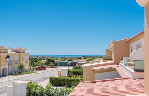 Atalaia Villa | 170 m² Villa ∙ 3 bedrooms ∙ 6 guests