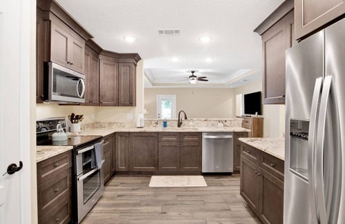 Florida Panhandle House | 17th Ave #B~relaxing~spacious~Milton Fl