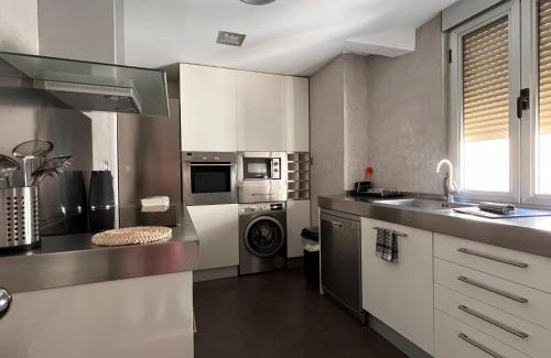 Zaragoza Old Town Apartment | 18 Torres Mayor