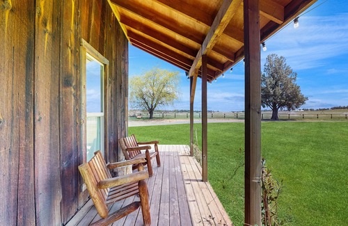 Crooked River Ranch House | 1800's Bunk House on Long Hollow Ranch, dog friendly w/WiFi, access to trails