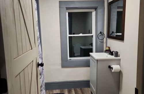 Trumansburg House | 1800's Rustic Farmhouse close to wineries, and National Forest. Pet-Friendly!