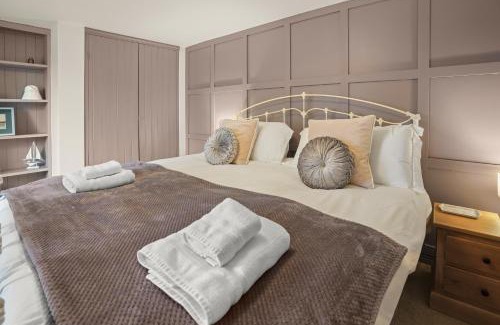 Runham House | 1880's Barn Conversion - Sleeps 4 & Pet Friendly