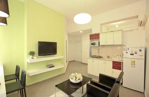 Haifa Apartment | 1926 Designed Apartments Hotel