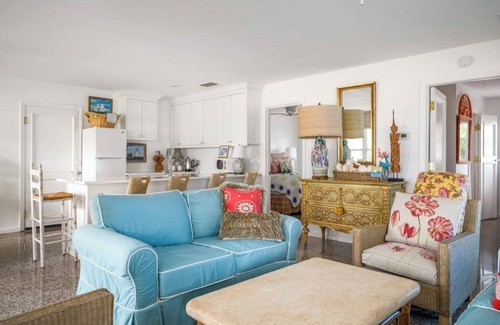 Rock Ridge House | 1950’S CHARMING FLORIDA COTTAGE/5 MINUTES TO OCEAN