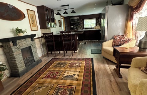 Luray Cabin | 1987 “OAK SPRINGS”- Majestic-Tranquil-Serene…