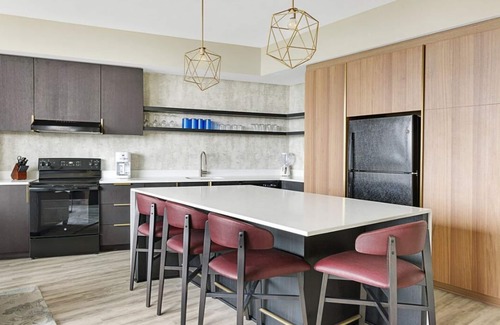 Downtown Atlanta Resort | 1Bed/1Bath New Resort in Downtown Atlanta Near Centennial Olympic Park!