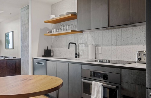 Rainey Street Historic District Apartment | 1BR Condo on Rainey St with Pool & Views