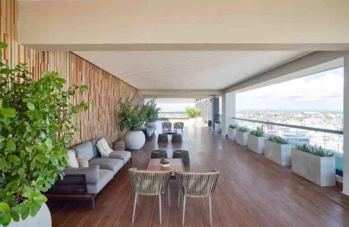 Santo Domingo House | 1br Luxury Condo Jacuzzi, gym Mountains with parking lot