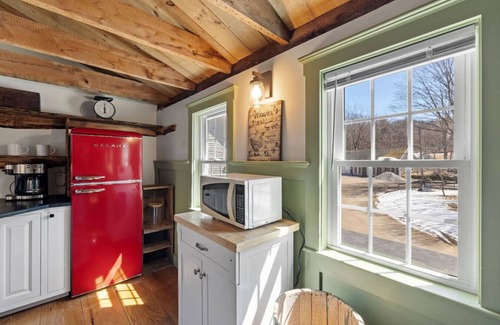 Gilmanton Apartment | 1BR on Lovely Farm w/Mtn View!