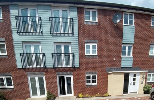 Birmingham Apartment | 1br-sleeps3-parking-nearcitycentre-shoppingcentre