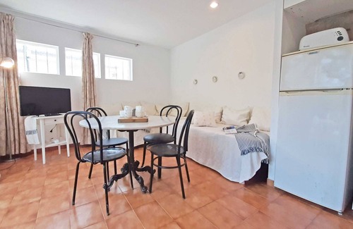 Palafrugell Ski Chalet | 1SIR 01 - Very simple 2 bedroom apartment located in a very quiet area only 200m from the beach of Llafranc.