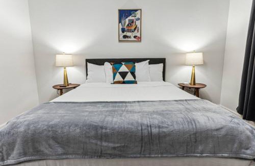 Frisco Apartment | 2 BD Luxe Oasis, Near The Star and Shops