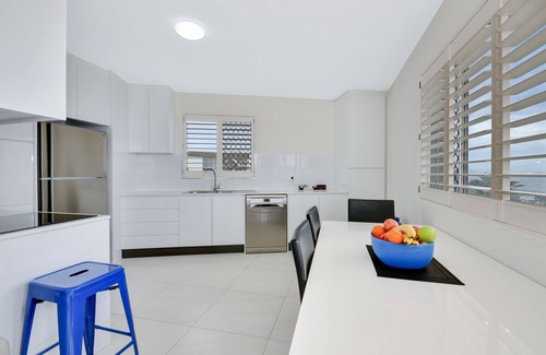 Alexandra Headland Apartment | 2 BDRM Beach Apartment BILGOLA4
