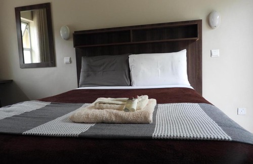 Harare Apartment | 2 Bed Apt with en-suite and kitchenette - 2067