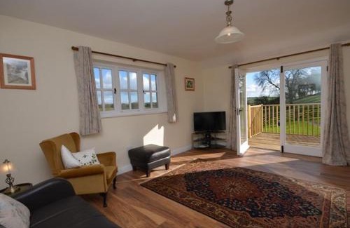 Truro House | 2 Bed in Truro LJASM