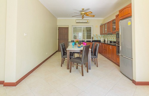 Pratumnak Hill Villa | 2 Bed Majestic Villa Near Beach