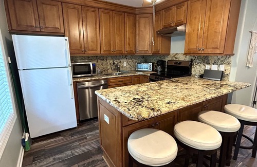 Ortley Beach Condo | 2-Bedrm, 1-Bathrm Perfect location for a family