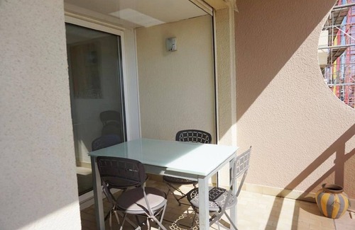 Mediterranee Apartment | 2 bedroom apartment with beachfront terrace Canet Plage