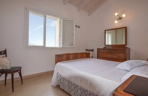 Costa House | 2 bedroom accommodation in Framura (SP)