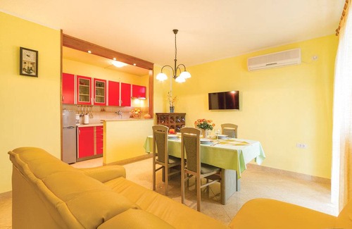 Cabrunici House | 2 bedroom accommodation in Cukrici