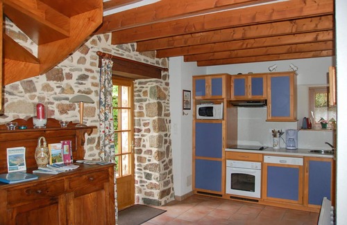 Plouguiel House | 2 bedroom accommodation in Plouguiel