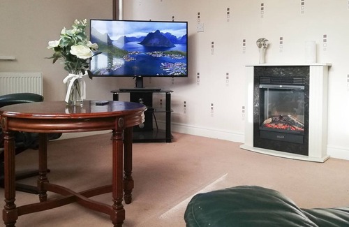 Keighley Cottage | 2 bedroom accommodation in Steeton, near Keighley