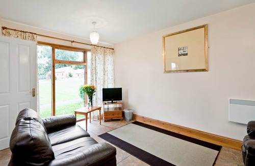 Folkton Cottage | 2 bedroom accommodation in Filey