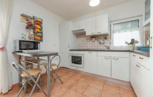 Smokvica Apartment | 2 Bedroom Amazing Apartment In Smokvica