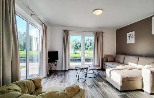 Giethoorn House | 2 Bedroom Amazing Home In Giethoorn