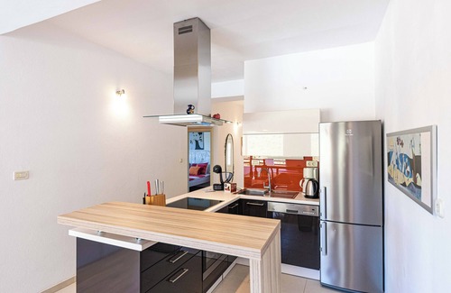 Srinjine Apartment | 2 bedroom apartment in å½rnovnica